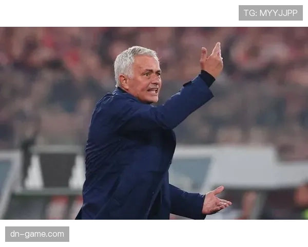 穆里尼奥战术再进化，球队防守稳固开启胜利新篇章