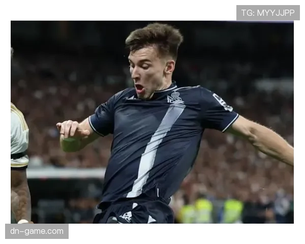 赫罗纳迎新帅上任，球队未来表现引期待