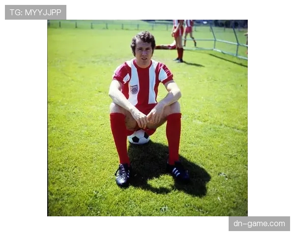 贝肯鲍尔精神引领足球文化传承与创新，状态回暖引关注